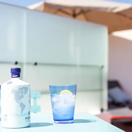 Ambassador River Shower