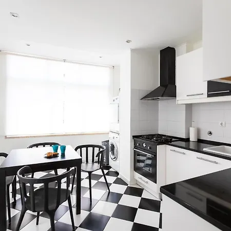 Apartament Ambassador River Shower *